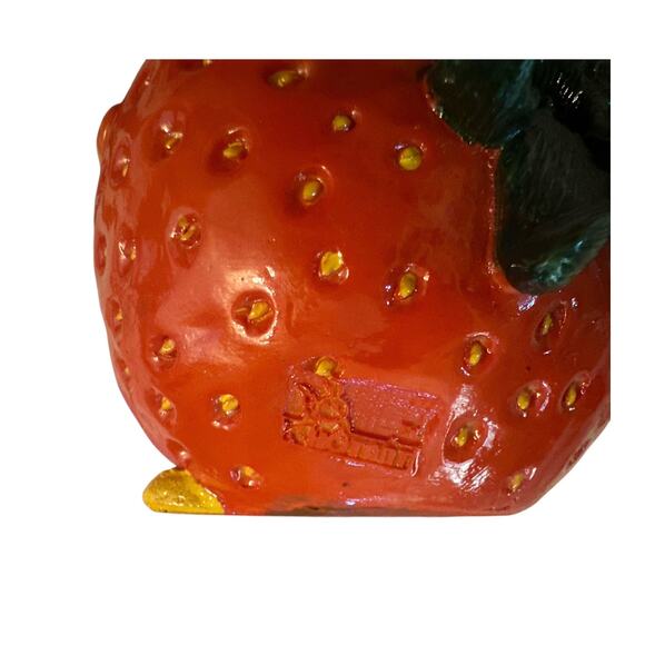 HotAnt Fragolcino Strawberry Bird Chicken Resin Figurine Art Decor Whimsical - Picture 8 of 8